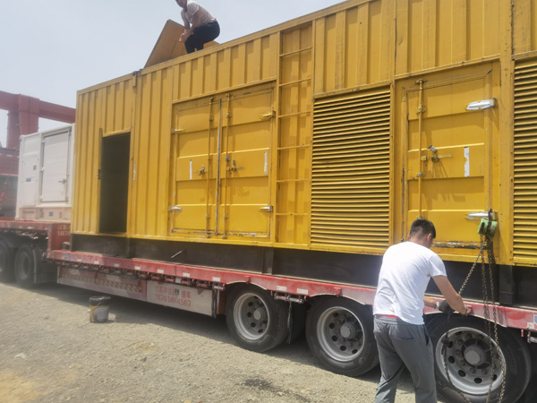 陆川除了负载情况和发动机维护，还有哪些因素会影响 200kw 柴油发电机的油耗？